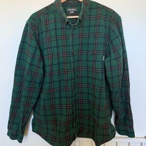 Eddie Bauer Green Plaid 100% Cotton Button Down Shirt